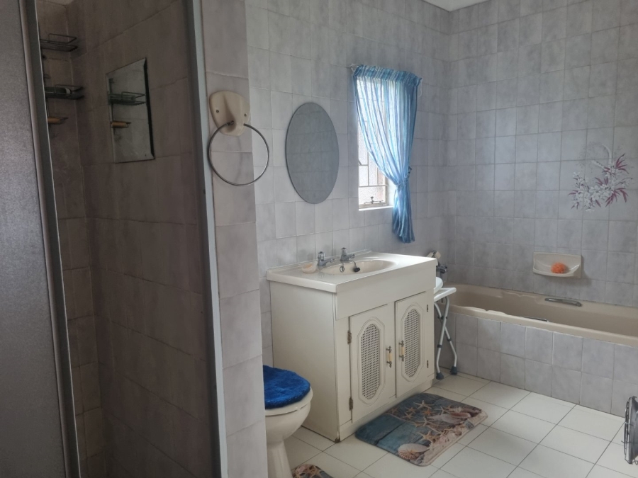 3 Bedroom Property for Sale in Vaalpark Free State